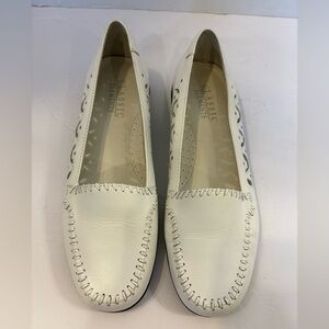 Classic Elements Elton white leather slip-on loafers shoes size 7 M
